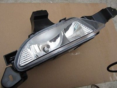 OEM Genuine Fog Light Left Hand LH Driver Side 2005 2006 2007 Ford Five Hundred