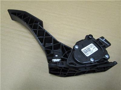OEM 2016-2017 Chevy Cruze Accelerator Pedal Assembly 13466235
