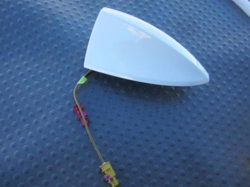 OEM 2013 2014 Chevy Malibu Radio Shark Fin Antenna Summit White GM # 22804409