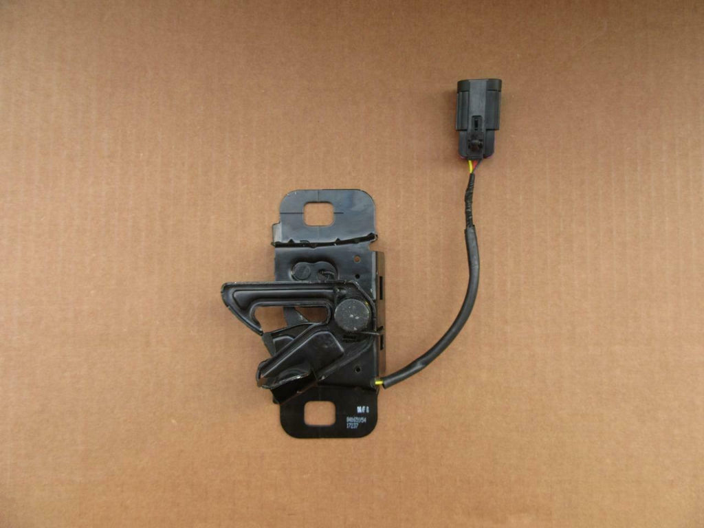 OEM 2014-2018 GM GMC Cadillac Chevy Hood Latch lock Assembly 84065954