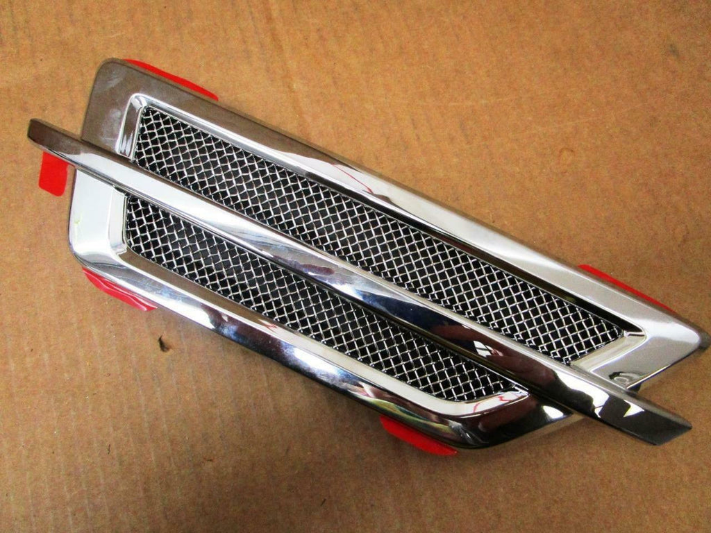 OEM 2006-2009 STS-V RH Right Passenger Side Fender Vent 25789505