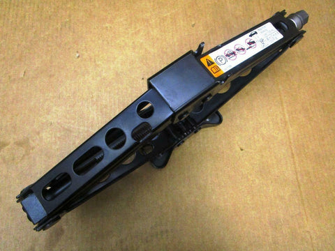 OEM NEW GM Product 2016 2017 2018 Chevrolet Cruze Jack Assembly 13590035