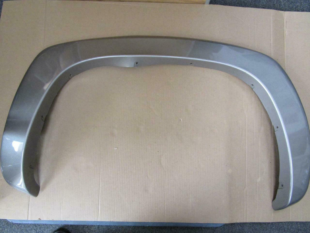 1999-2007 Chevrolet Silverado 2500 Passenger Side Rear Fender Wheel Well Flare