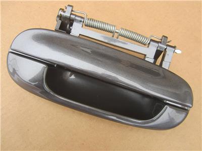 Cadillac 03-07 Deville psgr RH Rear or Front Door Handle 25840387