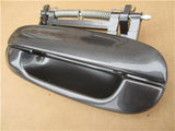 Cadillac 03-07 Deville psgr RH Rear or Front Door Handle 25840387
