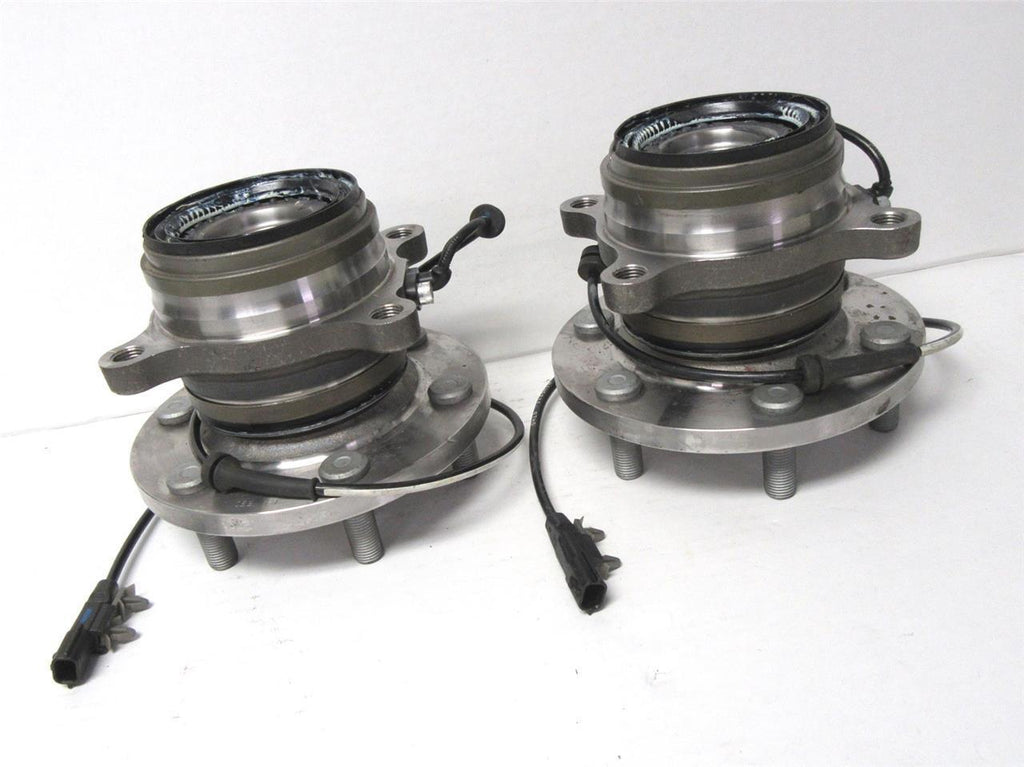 Two (2) 2016 Nissan Titan XD Front Hub, Bearing & Sensor 4WD Pair Set LH & RH